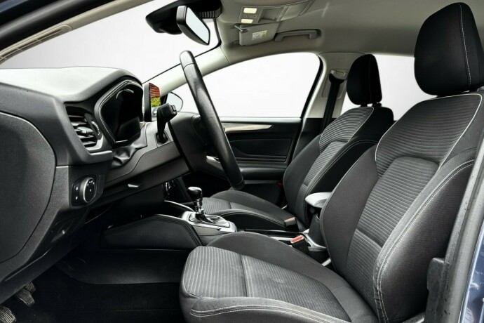 ford-focus-bensin-2019-big-11