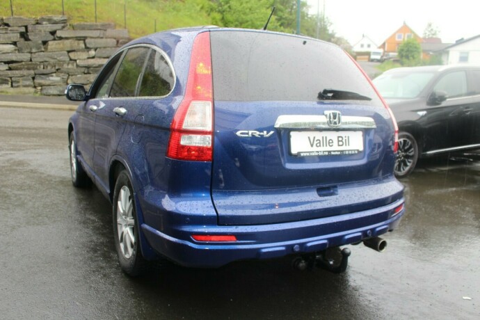 honda-cr-v-bensin-2011-big-2