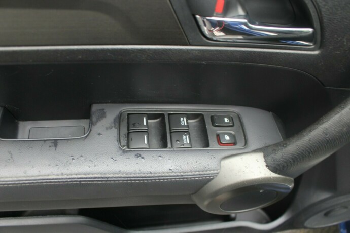 honda-cr-v-bensin-2011-big-6