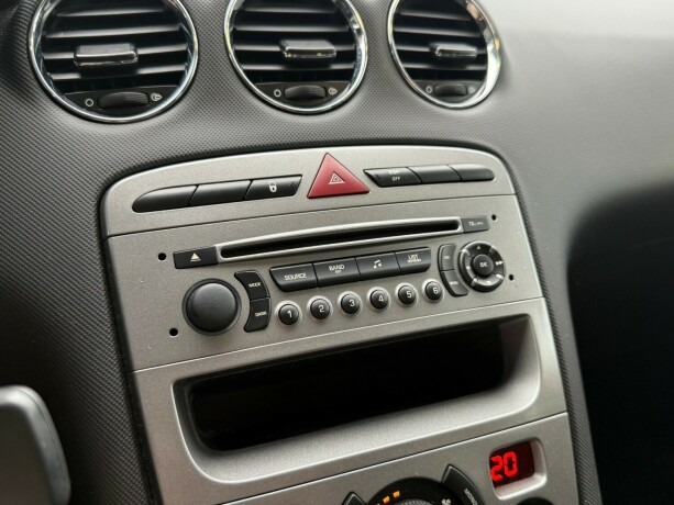 peugeot-308-diesel-2010-big-19
