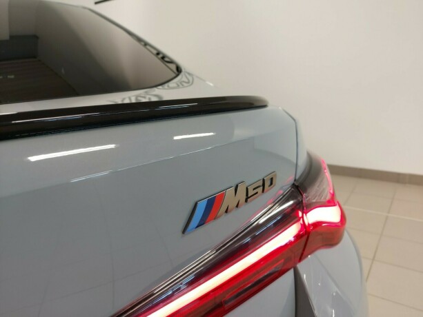 bmw-i4-elektrisitet-2024-big-30