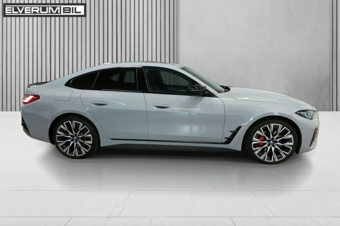 bmw-i4-elektrisitet-2024-big-4