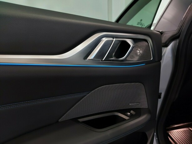 bmw-i4-elektrisitet-2024-big-39