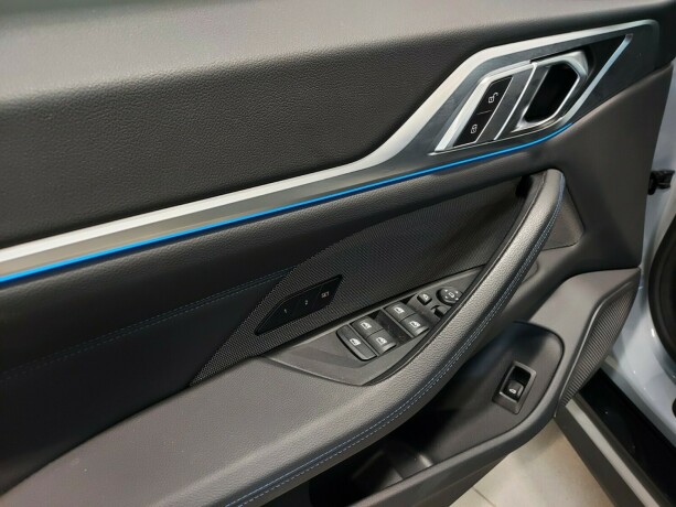 bmw-i4-elektrisitet-2024-big-41