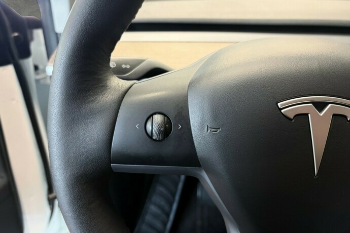 tesla-model-y-elektrisitet-2023-big-18