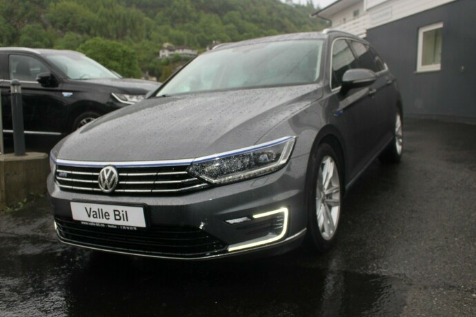 volkswagen-passat-elektrisitetbensin-2017-big-1