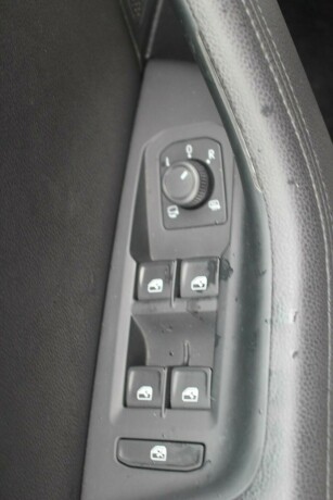 volkswagen-passat-elektrisitetbensin-2017-big-9