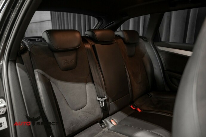 audi-s4-bensin-2011-big-17