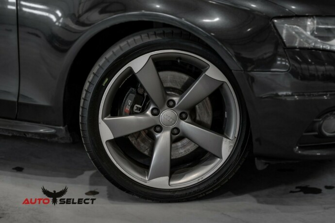 audi-s4-bensin-2011-big-2