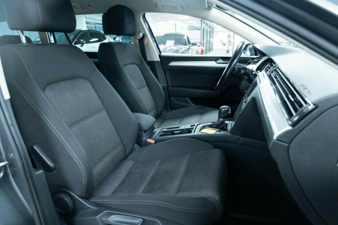 volkswagen-passat-bensin-2015-big-11