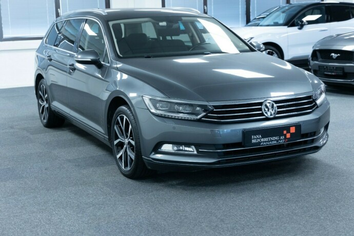volkswagen-passat-bensin-2015-big-3