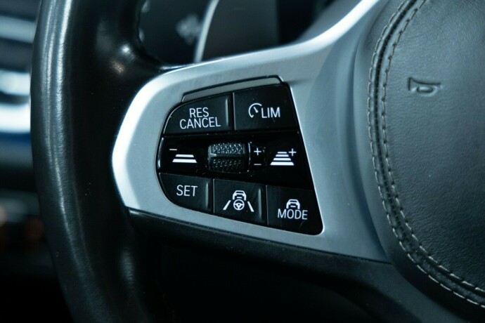 bmw-x5-plug-in-petrol-2021-big-13