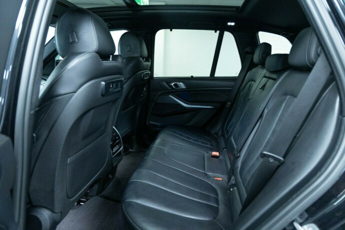 bmw-x5-plug-in-petrol-2021-big-8