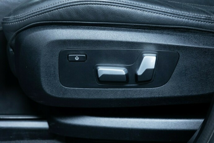 bmw-x5-plug-in-petrol-2021-big-7