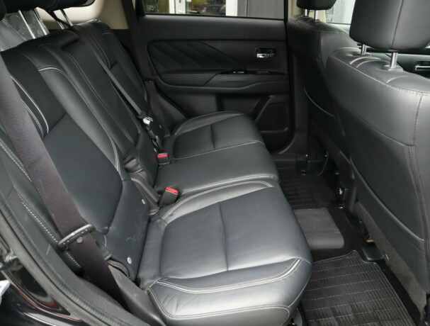mitsubishi-outlander-elektrisitetbensin-2017-big-13