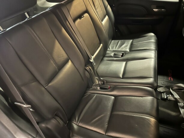 gmc-yukon-bensin-2007-big-34