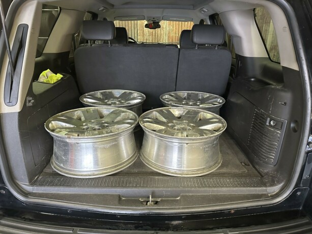 gmc-yukon-bensin-2007-big-39
