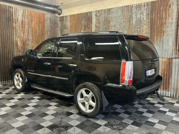 gmc-yukon-bensin-2007-big-10