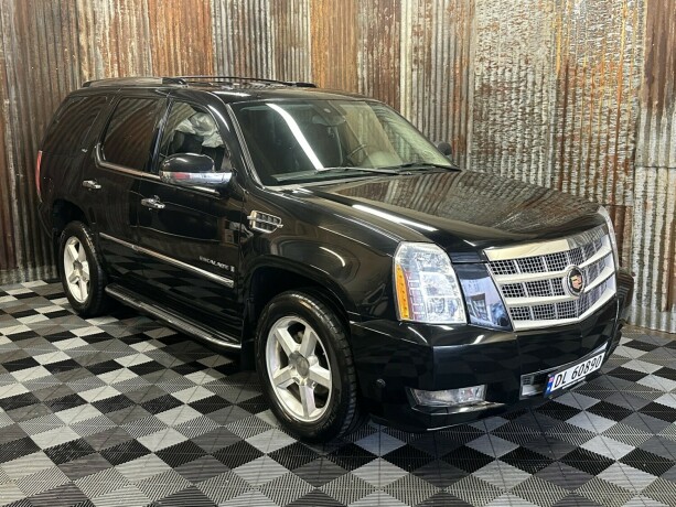 gmc-yukon-bensin-2007-big-0