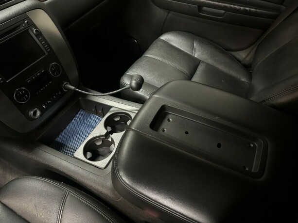 gmc-yukon-bensin-2007-big-28