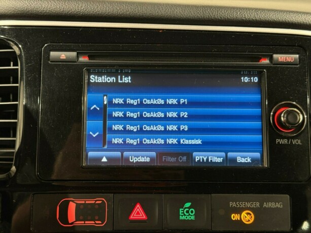 mitsubishi-outlander-elektrisitetbensin-2015-big-16