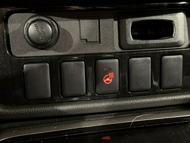 mitsubishi-outlander-elektrisitetbensin-2015-big-18