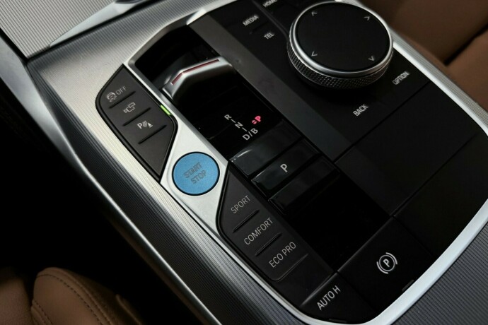 bmw-i4-elektrisitet-2024-big-29