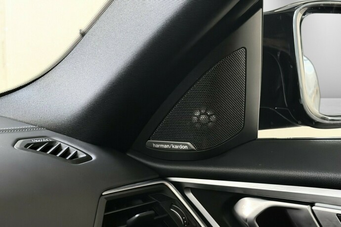 bmw-i4-elektrisitet-2024-big-25