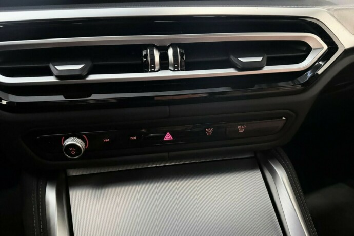 bmw-i4-elektrisitet-2024-big-31