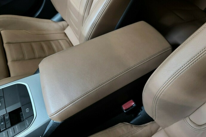 bmw-i4-elektrisitet-2024-big-33