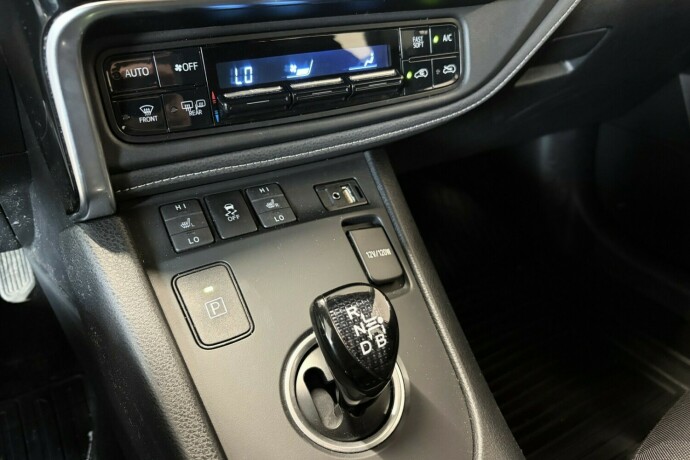 toyota-auris-elektrisitetbensin-2016-big-8