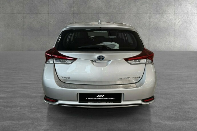 toyota-auris-elektrisitetbensin-2016-big-22