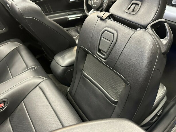 ford-mustang-bensin-2015-big-38