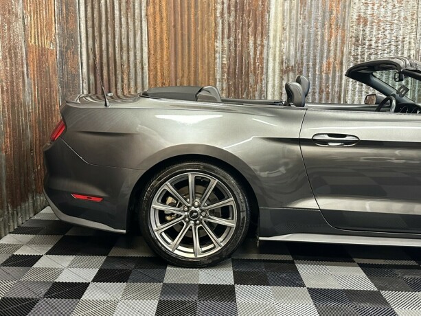 ford-mustang-bensin-2015-big-4