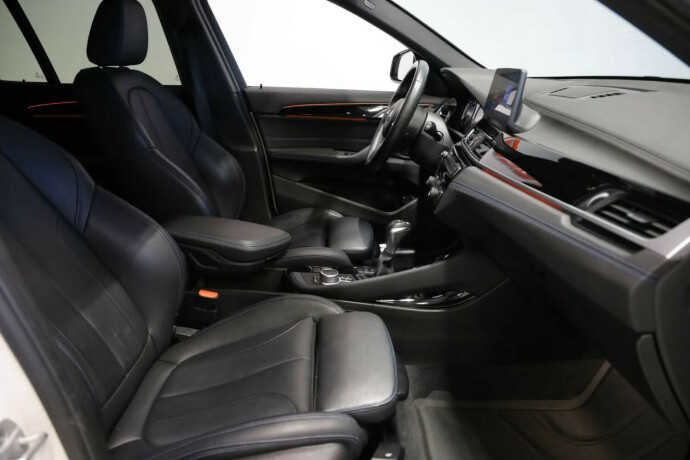 bmw-x1-elektrisitetbensin-2021-big-8