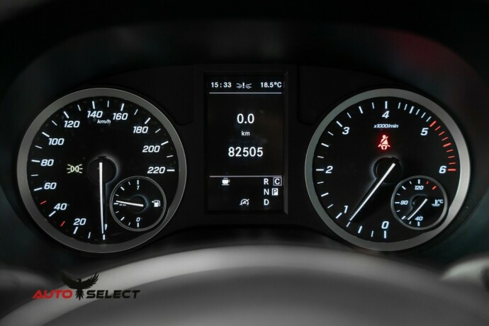 mercedes-benz-vito-diesel-2022-big-27