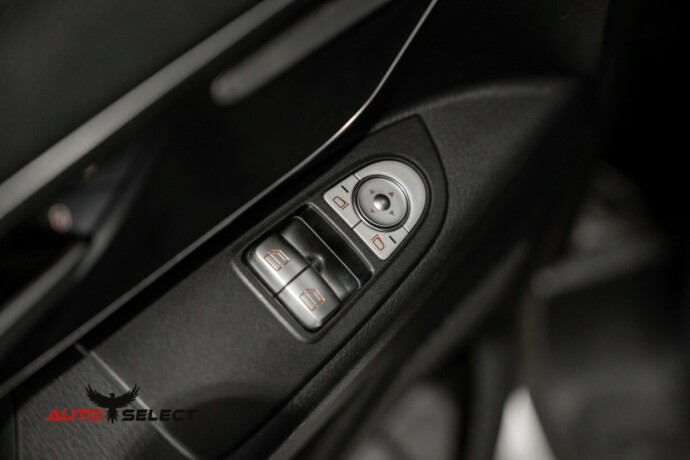 mercedes-benz-vito-diesel-2022-big-20