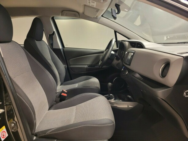 toyota-yaris-elektrisitetbensin-2015-big-10