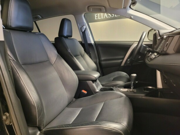 toyota-rav4-elektrisitetbensin-2016-big-11