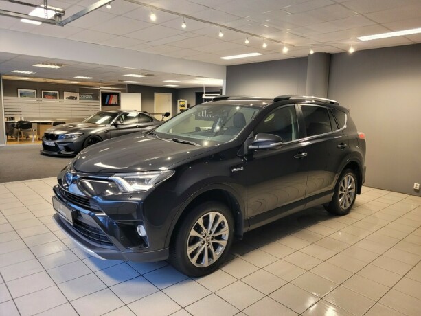 toyota-rav4-elektrisitetbensin-2016-big-7