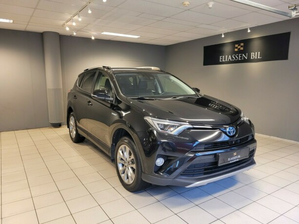 toyota-rav4-elektrisitetbensin-2016-big-9