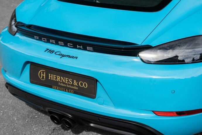 porsche-718-cayman-bensin-2018-big-8