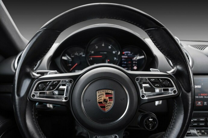 porsche-718-cayman-bensin-2018-big-12