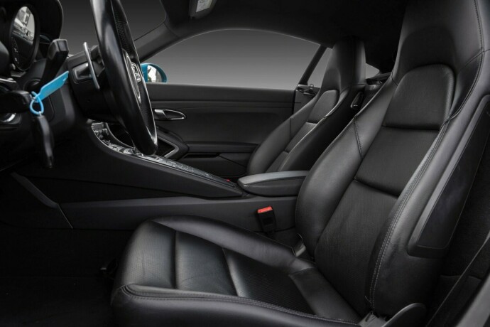 porsche-718-cayman-bensin-2018-big-28