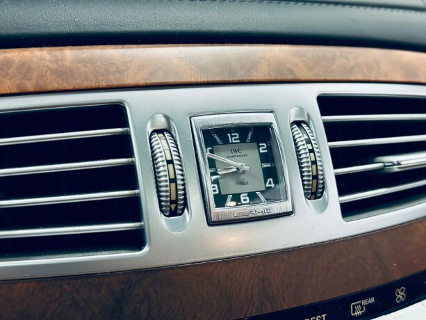 mercedes-benz-cl500-bensin-2008-big-28