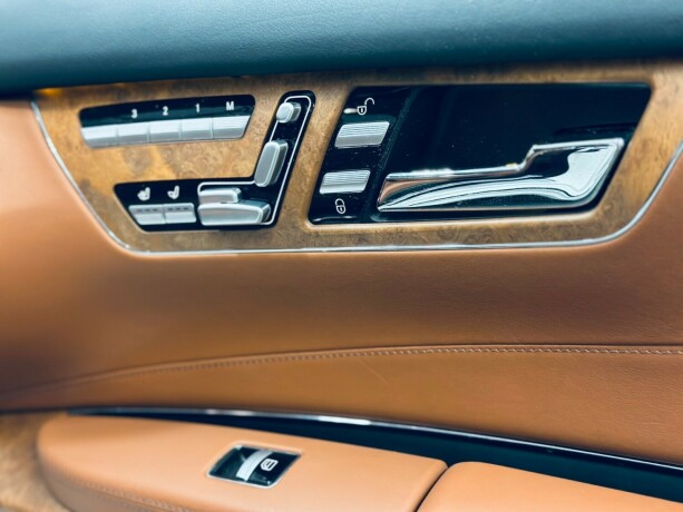 mercedes-benz-cl500-bensin-2008-big-17