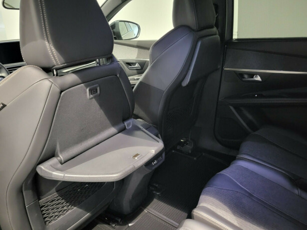 peugeot-5008-bensin-2018-big-24