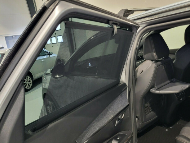 peugeot-5008-bensin-2018-big-25