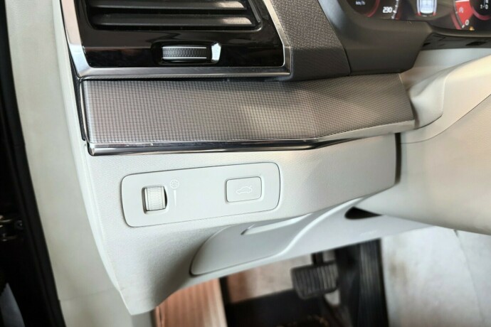 volvo-xc-90-diesel-2016-big-16