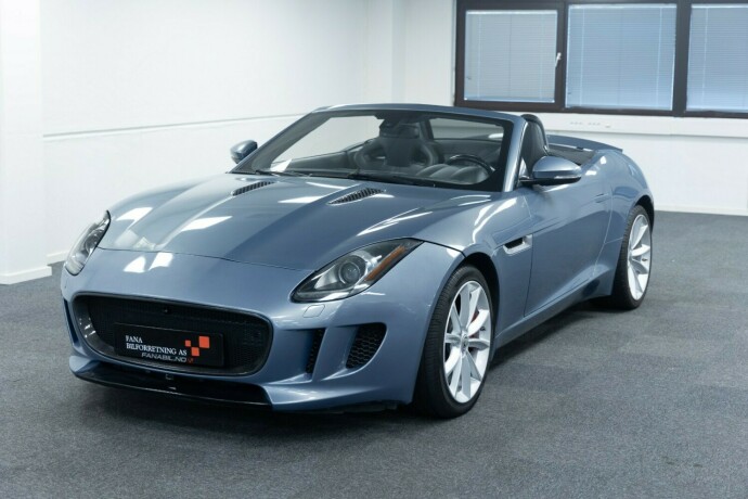 jaguar-f-type-bensin-2014-big-0